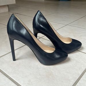 Nine West Navy Heels